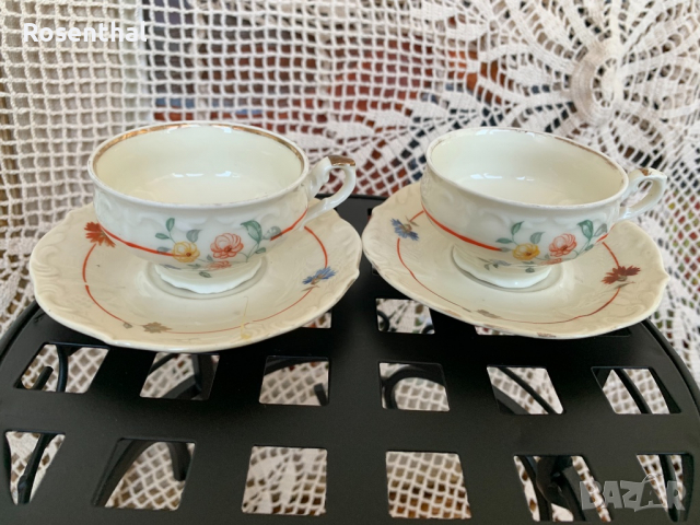 Два броя красиви малки чашки за кафе с подложни чинийки + 2 бонус със забележки, снимка 1