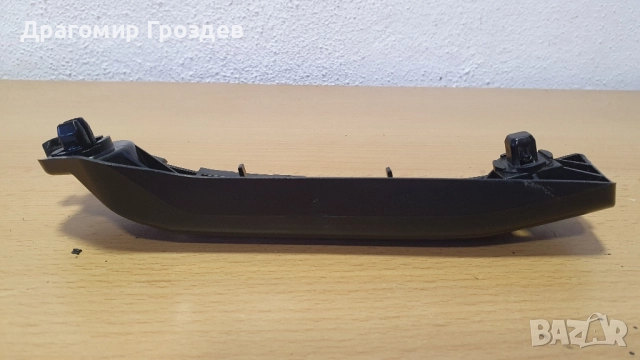 Оригинален десен държач (скоба) за предна броня за Toyota Yaris / Тойота Ярис (2011-2017), снимка 6 - Части - 52532351