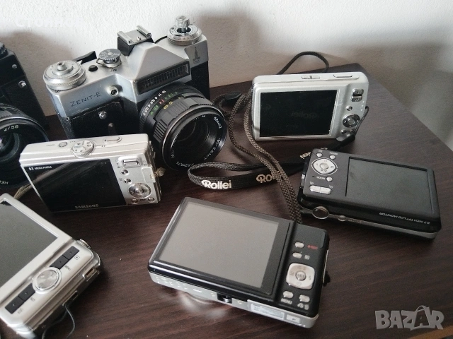 Разменям дигитални фотоапарати за Руски лентови ZENIT, с обективи. , снимка 11 - Фотоапарати - 53614718