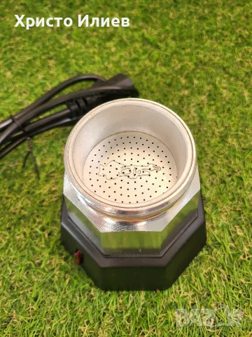 Кафеварка Bialetti Moka Elettrika за 2 чаши с бутон, снимка 8 - Кафемашини - 56068127
