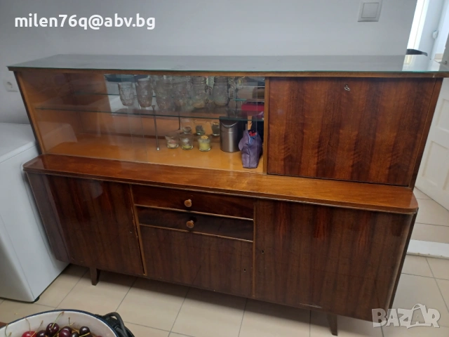 Старинен шкаф с витрини, снимка 5 - Бюфети - 53483873