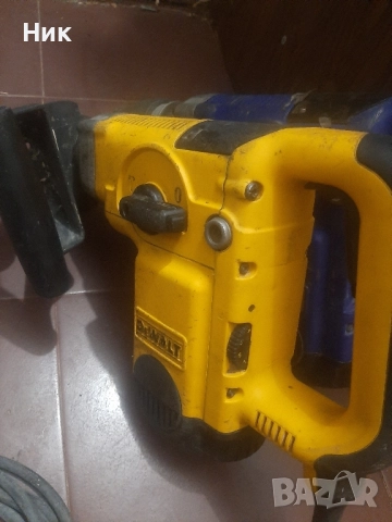 Големи перфоратори Девалт, снимка 4 - Бормашини - 51530433