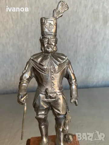 фигура статуетка , снимка 2 - Антикварни и старинни предмети - 47916438