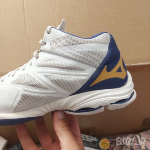 Mizuno Wave Lightning Z7 Mid номер 44 маратонки за зала /волейбол и др., снимка 6 - Маратонки - 51882154