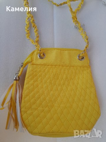 Жълта чанта, снимка 2 - Чанти - 42007710