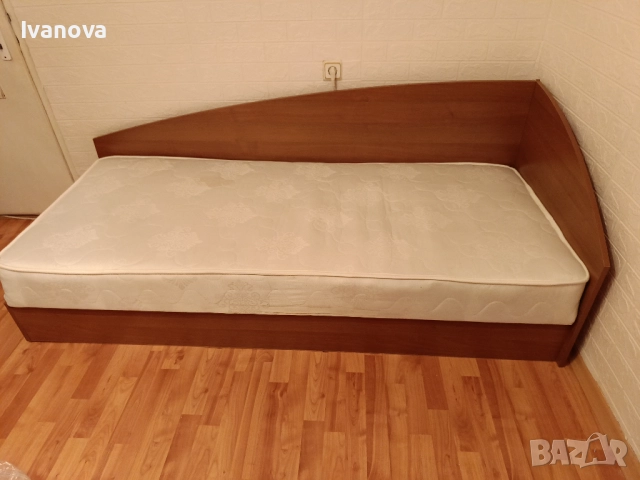 Легло единично