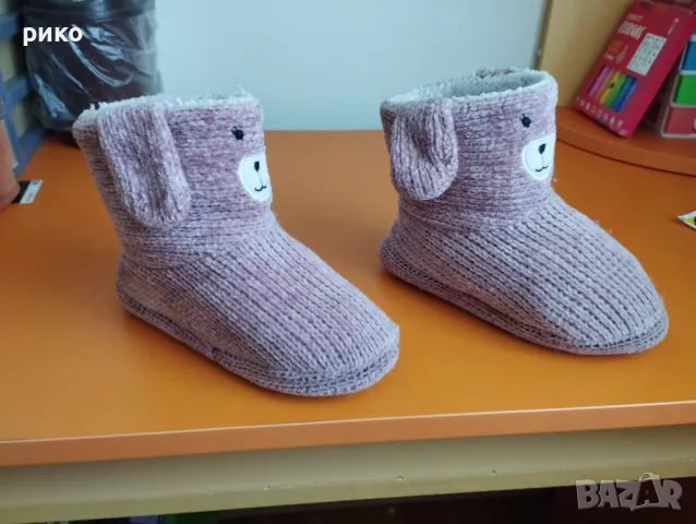 Пантофи , снимка 11 - Детски пантофи - 47642801