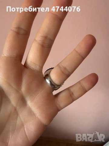 Пръстен с черни камъчета, снимка 2 - Пръстени - 53840508