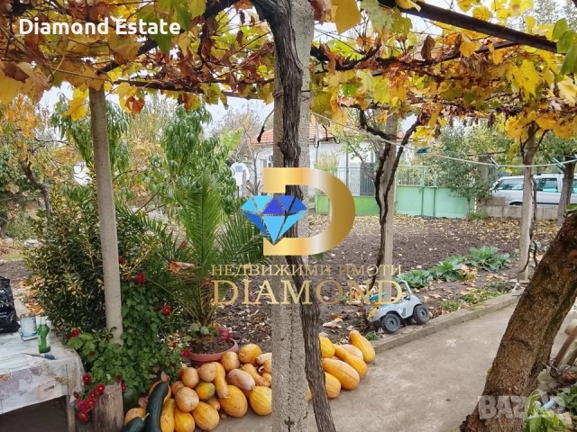 Двуетажна къща в село Книжовник, обл. Хасково, снимка 3 - Къщи - 52362165