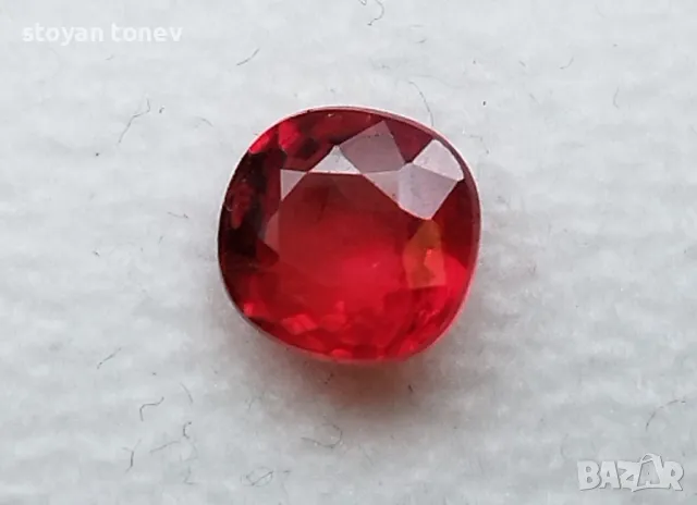 Страхотен сапфир в топло оранжево - 0.98кт.! Сертифициран! Нов!, снимка 3 - Други - 48059916