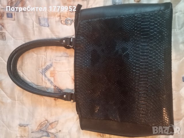Дамска чанта, снимка 4 - Чанти - 41448801