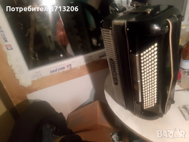 италиански 120 баса GIUSTINI със оригинален куфар, снимка 4 - Акордеони - 52354584