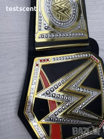 Шампионски пояс за деца WWE World Heavyweight Championship Undisputed световната титла в кеча Mattel, снимка 3 - Други - 48495444