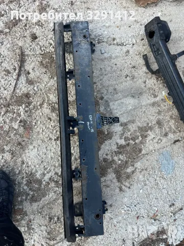 Основа предна броня Тойота Toyota Rav4, снимка 1