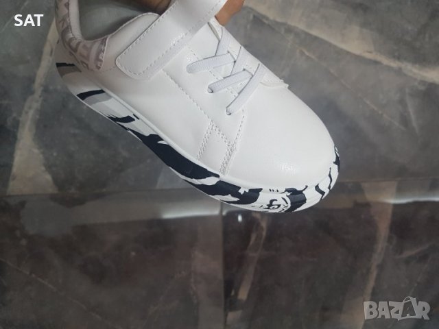 Обувки, снимка 2 - Дамски ежедневни обувки - 39491922