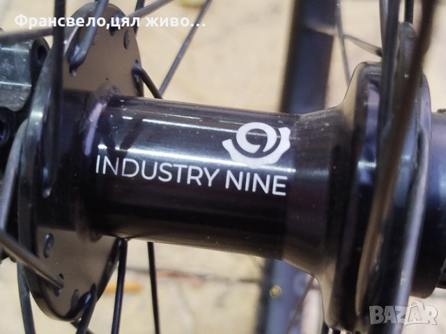 28.29 цола карбон капли за велосипед колело, шини с проблем industry nine 15/110. 12/148, снимка 2 - Велосипеди - 52210335