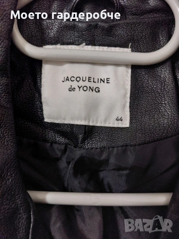 Дамско черно кожено яке размер ХЛ, снимка 4 - Якета - 53233121