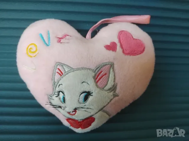 Плюшено СЪРЦЕ с надпис LOVE  и Котенце, снимка 3 - Плюшени играчки - 49885144