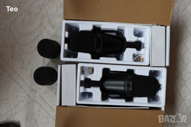 Shure MV7 USB микрофон – 2 бр. , снимка 11 - Микрофони - 52592672