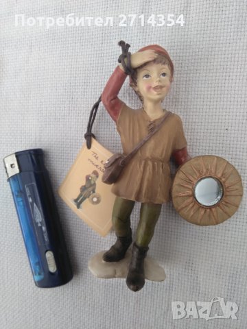 Керамична фигурка Робин Худ, снимка 3 - Други - 36001760