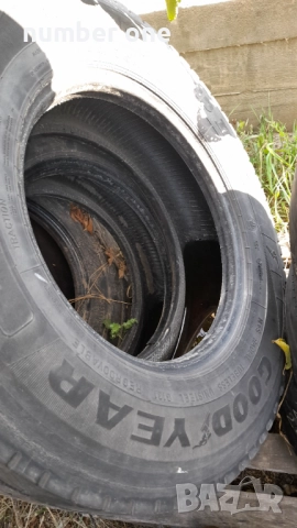 Гуми 235 75 17.5 годйеар, снимка 2 - Гуми и джанти - 52024405