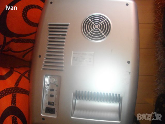 Немски Мини Хладилник-Голям-16л-Работи На 220 Волта и на 12 Волта в Автомобил-Студено/Топло-220V/12V, снимка 14 - Хладилници - 42715800