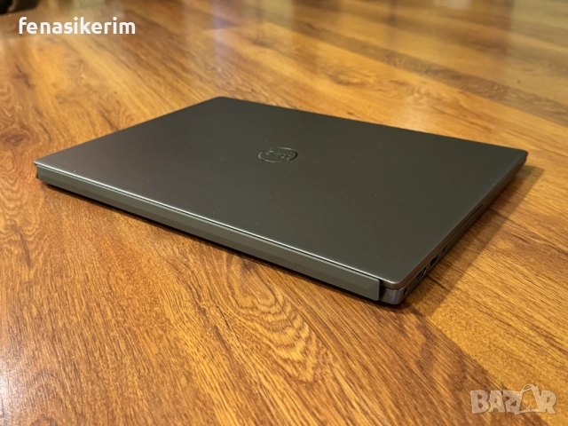 НОВ 16' WUXGA Core i7-1260p DELL Vostro 5620 16GB DDR4/512GB NVMe/Подсветкa/Бат 8ч/Iris Xe, снимка 3 - Лаптопи за работа - 52584886