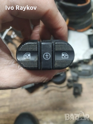 Бутони задни стъкла VW Sharan 1995 - 2000 , 7M0959855 , снимка 2 - Части - 53514184