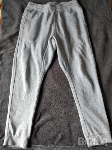 Мъжко Долнище Nike размер М, снимка 1 - Спортни дрехи, екипи - 44489154