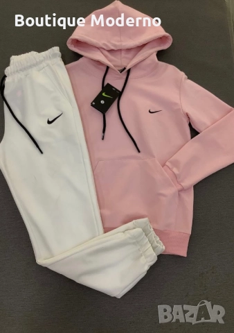 Дамски спортен екип Nike, снимка 6 - Спортни екипи - 51621000