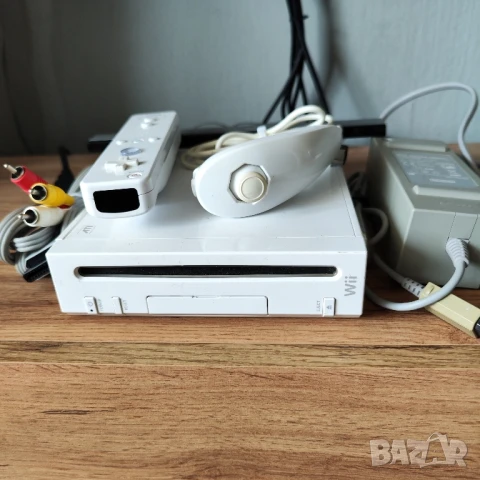 Хакната Конзола Nintendo Wii с 64gb пълен комплект , снимка 2 - Nintendo конзоли - 51178252