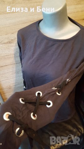 тъмно сива блуза сдълъг ръкав с връзки тип корест на ръкавите, снимка 1 - Блузи с дълъг ръкав и пуловери - 35892423