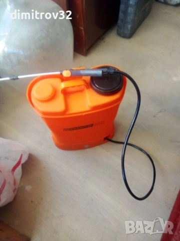 Акумулаторна пръскачка 