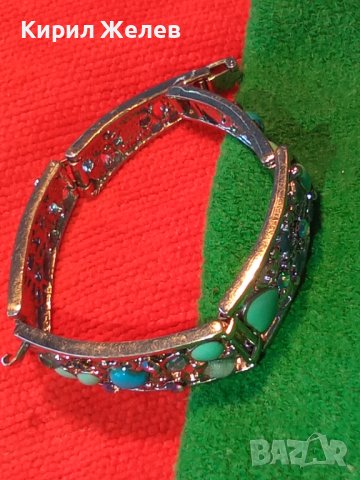 МНОГО КРАСИВА ФЛОРАЛНА ФИЛИГРАНЕН ТИП МЕДНА РЕТРО ГРИВНА с БЯЛА ПОЗЛАТА и КРИСТАЛИ 21154, снимка 2 - Гривни - 41649151