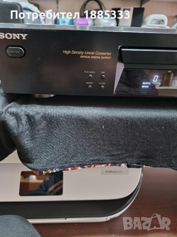 продава се компактдикс Sony, снимка 1 - Ресийвъри, усилватели, смесителни пултове - 44779283