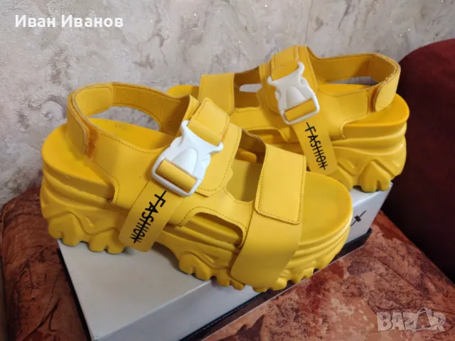 Продавам луксозни дамски обувки и жълто сабо., снимка 5 - Дамски обувки на ток - 47821428