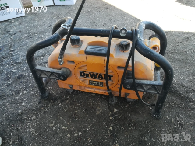 DEWALT-RADIO 2409251309M, снимка 13 - Други инструменти - 51819640