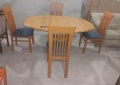 Комплект масивна разтегателна маса с 4 стола, снимка 2