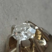 Златен 18к пръстен с Брилянт 0.65 карата/бяло злато диамант/, снимка 4 - Пръстени - 42481155