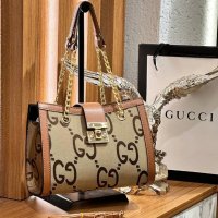Дамска чанта Gucci, снимка 1 - Чанти - 44403220