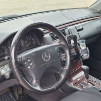 Mercedes-Benz E 200 CDI, снимка 4 - Автомобили и джипове - 44370249