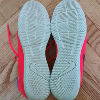 Оригинални футболни обувки за зала Nike Mercurial Vapor 14, снимка 7 - Футбол - 44602610