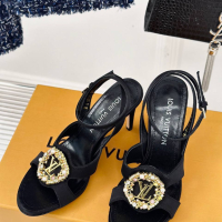 дамски обувки на ток LOUIS VUITTON-реплика, снимка 5 - Дамски обувки на ток - 44784183