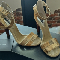Dolce & Gabbana оригинални дамски сандали, снимка 2 - Дамски обувки на ток - 44695071