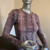 Дамска блуза със змийски принт !, снимка 3 - Блузи с дълъг ръкав и пуловери - 40057216