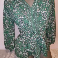 Елегантна блуза р-р S/М, снимка 1 - Блузи с дълъг ръкав и пуловери - 41716084