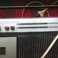 Стар радио магнетофон Филипс, снимка 1 - Антикварни и старинни предмети - 41906140