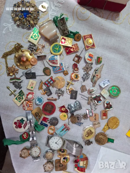 Стари значки,часовници и др., снимка 1