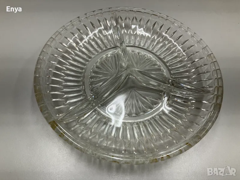 Стъклено плато (поднос) с 3 прегради - за ордьовър или ядки, снимка 1