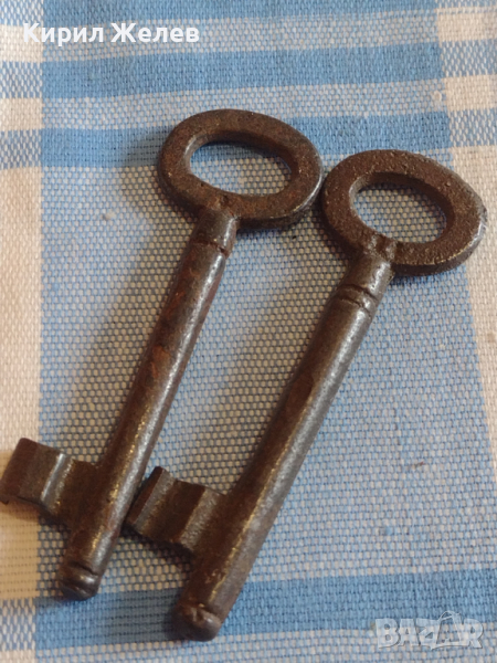 Два стари ключа от соца за брава за КОЛЕКЦИЯ ДЕКОРАЦИЯ БИТОВ КЪТ 41011, снимка 1